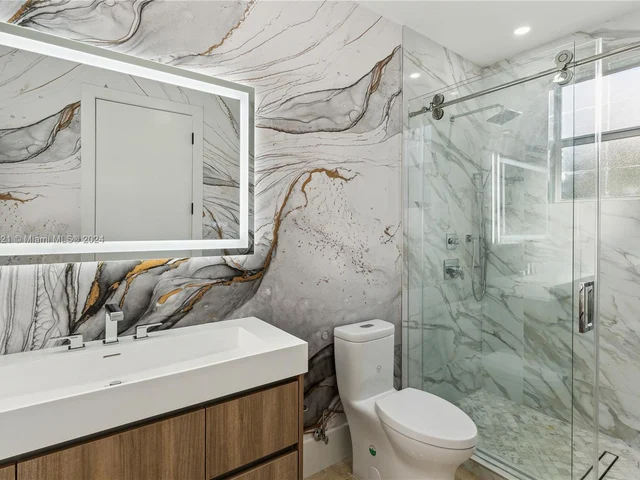 6290 SW 130th Ter, Pinecrest FL 33156