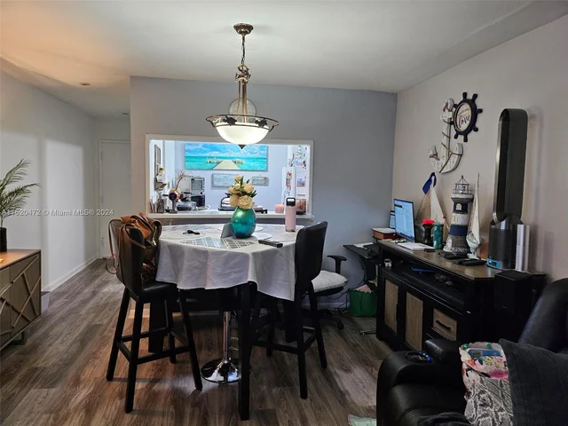 11291 SW 88th St # 204M, Miami FL 33176