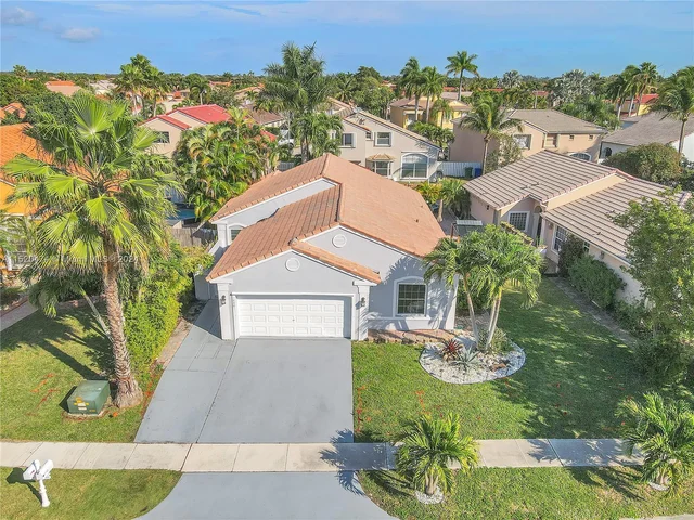 18801 NW 11th St, Pembroke Pines FL 33029