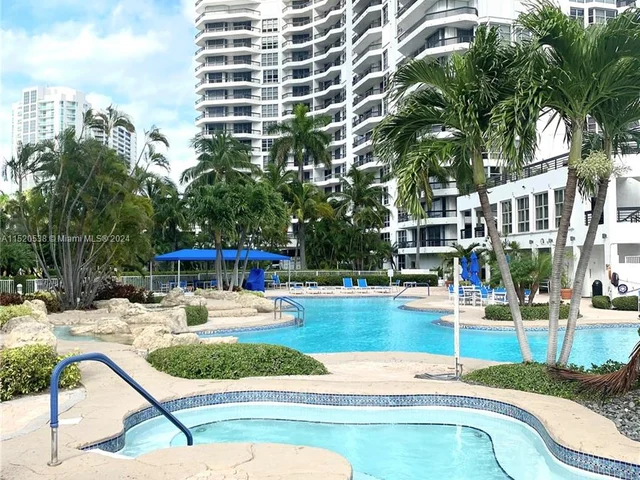 19195 NE 36th Ct # 402, Aventura FL 33180