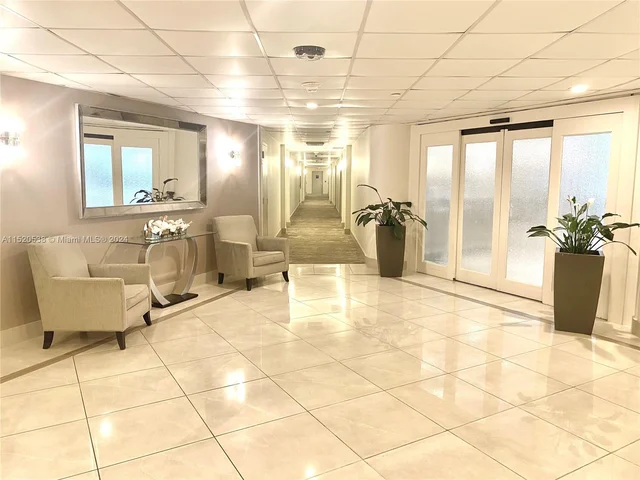 19195 NE 36th Ct # 402, Aventura FL 33180