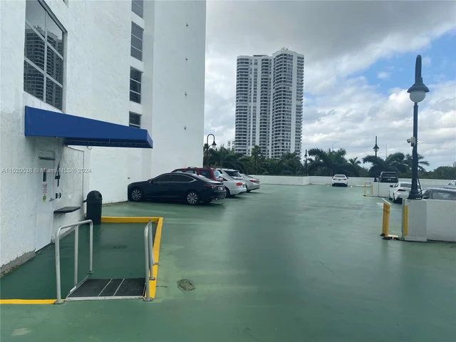 19195 NE 36th Ct # 402, Aventura FL 33180