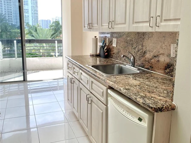 19195 NE 36th Ct # 402, Aventura FL 33180