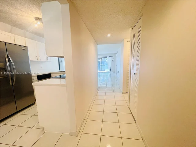 9676 W Mcnab Rd # 110, Tamarac FL 33321