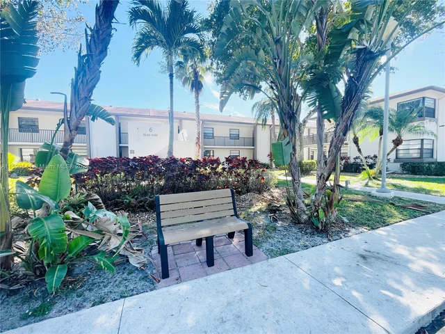 9676 W Mcnab Rd # 110, Tamarac FL 33321