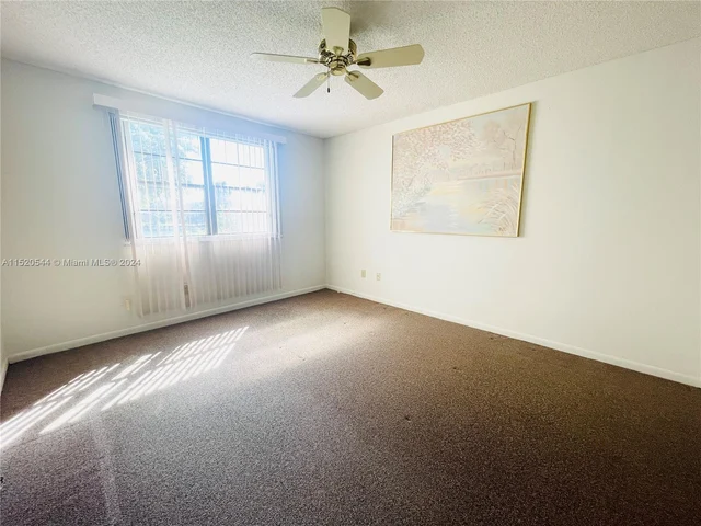 9676 W Mcnab Rd # 110, Tamarac FL 33321