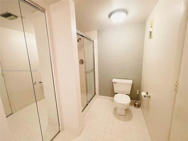 9676 W Mcnab Rd # 110, Tamarac FL 33321