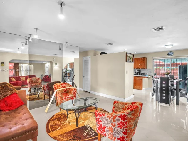 1270 NW 174th St, Miami Gardens FL 33169