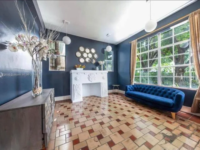 1008 Jefferson Ave # 203, Miami Beach FL 33139