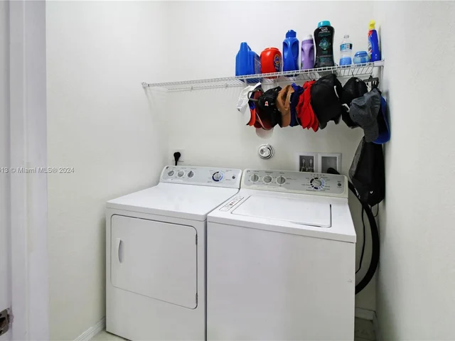 1043 NW 33rd Ct # 1043, Pompano Beach FL 33064