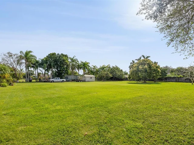 16860 SW 274th St, Homestead FL 33031