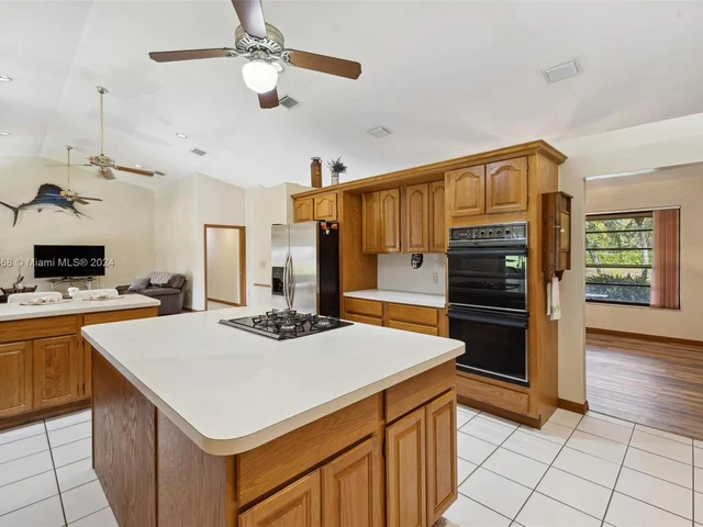 16860 SW 274th St, Homestead FL 33031