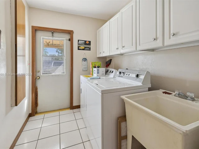 16860 SW 274th St, Homestead FL 33031