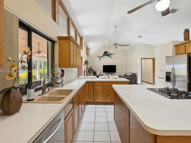 16860 SW 274th St, Homestead FL 33031