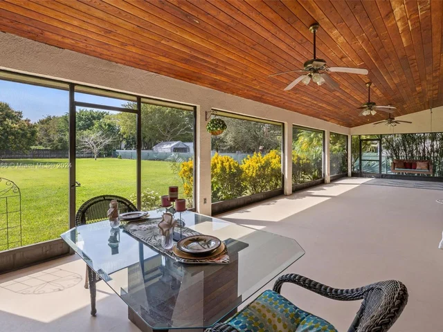 16860 SW 274th St, Homestead FL 33031