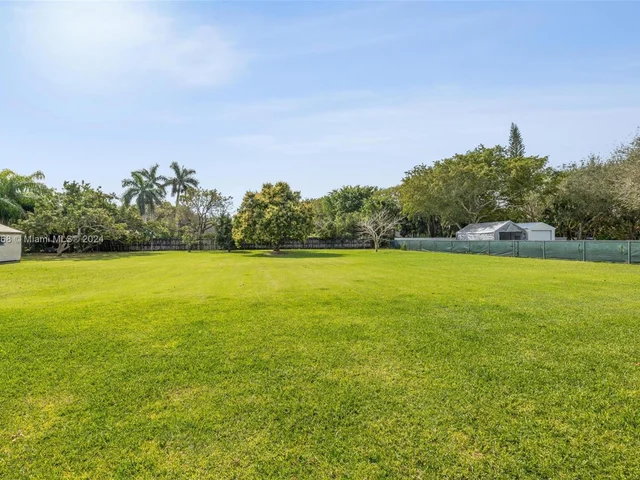 16860 SW 274th St, Homestead FL 33031