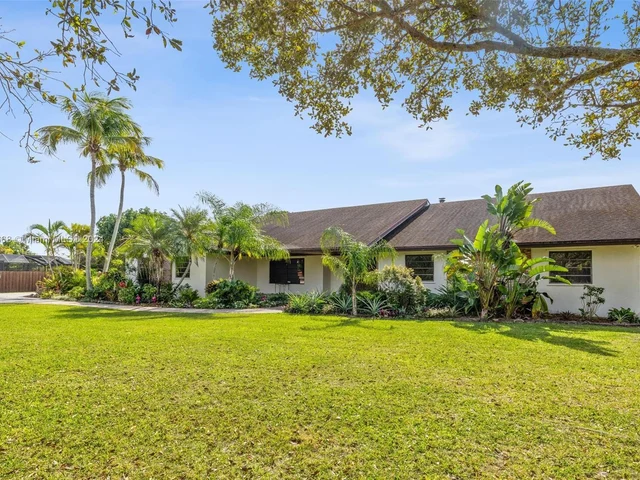 16860 SW 274th St, Homestead FL 33031