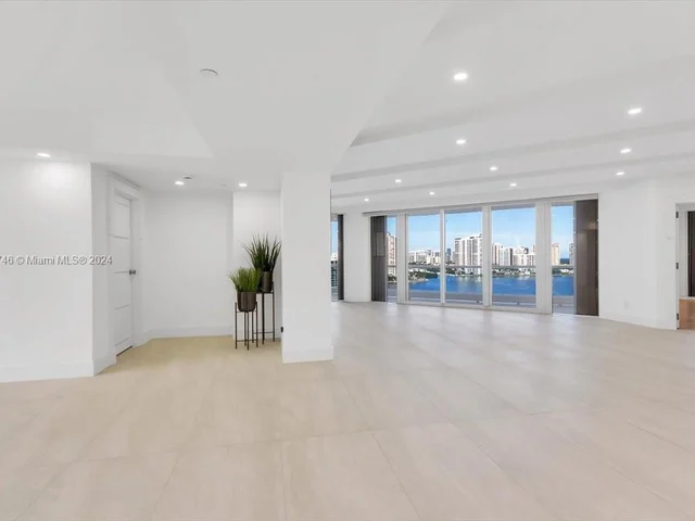 7000 Island Blvd # 1607, Aventura FL 33160