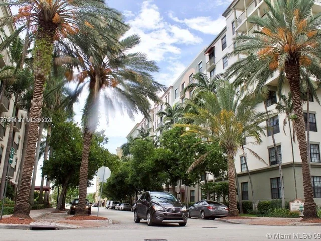 1919 Van Buren St # 108A, Hollywood FL 33020