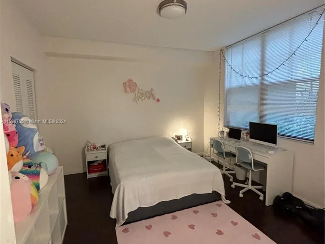 1919 Van Buren St # 108A, Hollywood FL 33020