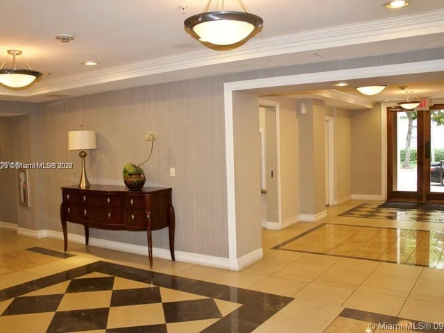 1919 Van Buren St # 108A, Hollywood FL 33020