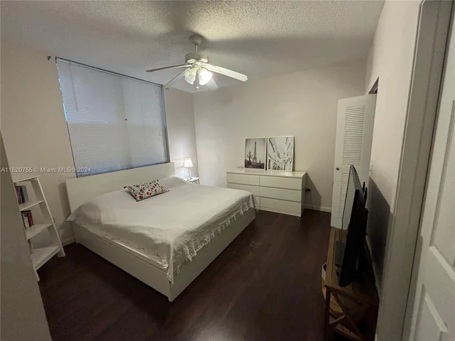 1919 Van Buren St # 108A, Hollywood FL 33020