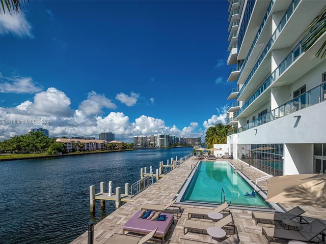 4010 S Ocean Dr # R504, Hollywood FL 33019