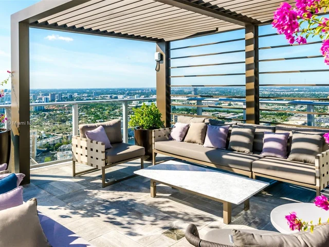 4010 S Ocean Dr # R504, Hollywood FL 33019