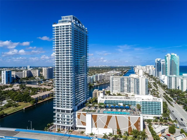 4010 S Ocean Dr # R504, Hollywood FL 33019