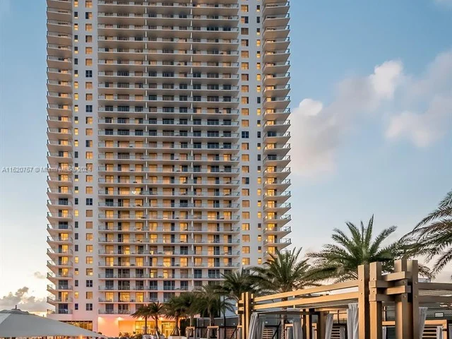 4010 S Ocean Dr # R504, Hollywood FL 33019