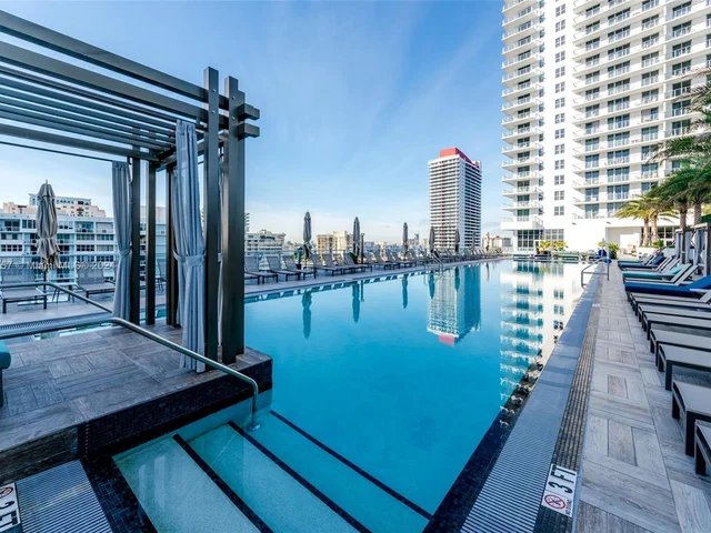 4010 S Ocean Dr # R504, Hollywood FL 33019