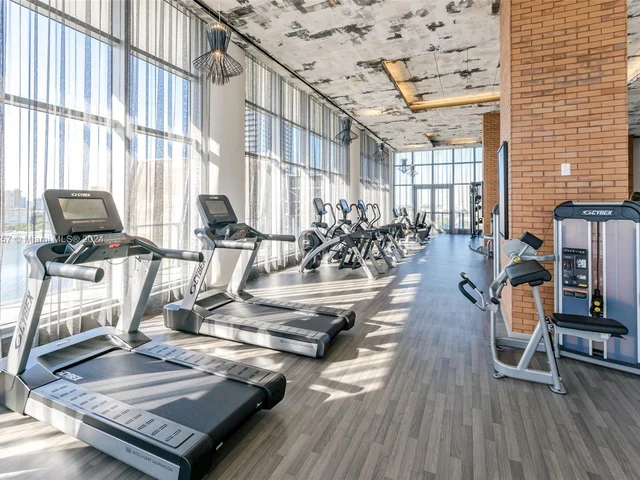 4010 S Ocean Dr # R504, Hollywood FL 33019