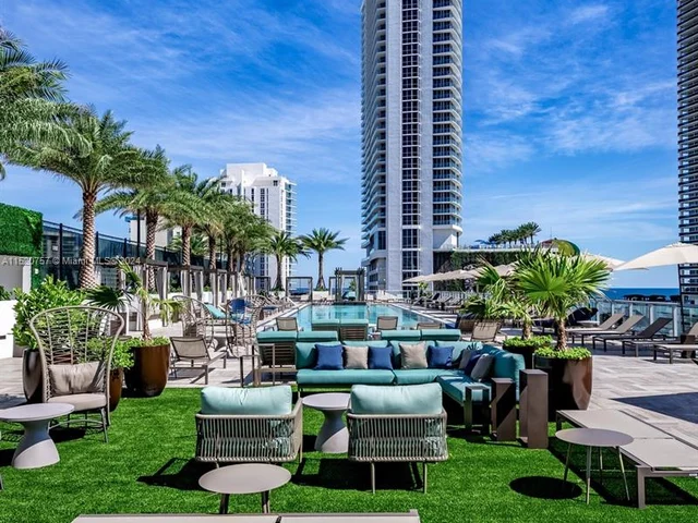 4010 S Ocean Dr # R504, Hollywood FL 33019