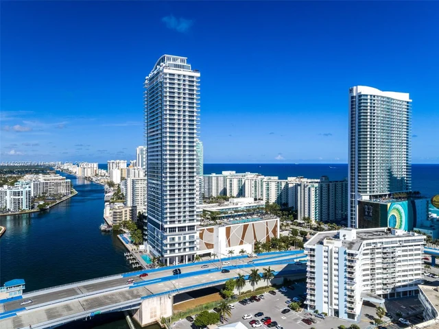 4010 S Ocean Dr # R504, Hollywood FL 33019