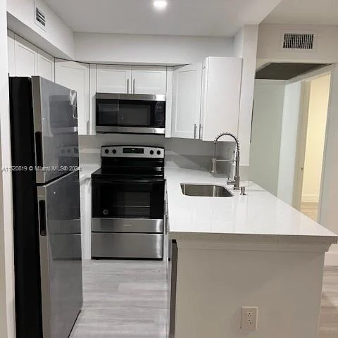 10020 Winding Lake Rd # 104, Sunrise FL 33351