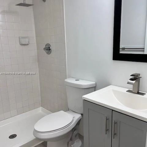 10020 Winding Lake Rd # 104, Sunrise FL 33351