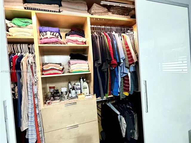 509 SW 3rd St, Hallandale Beach FL 33009