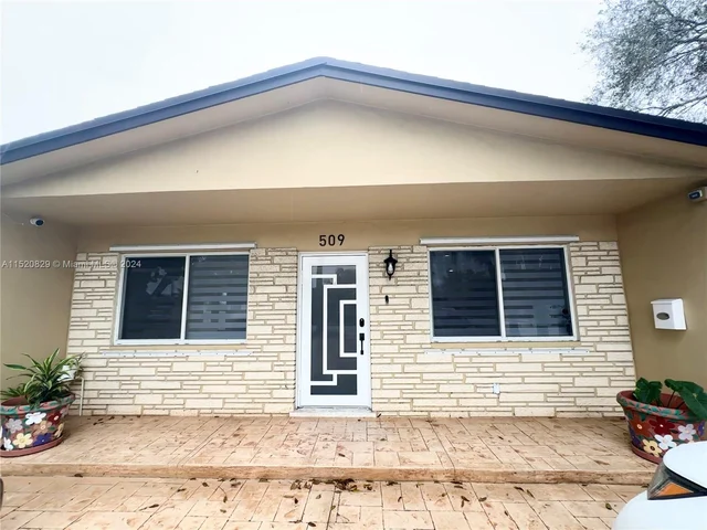 509 SW 3rd St, Hallandale Beach FL 33009