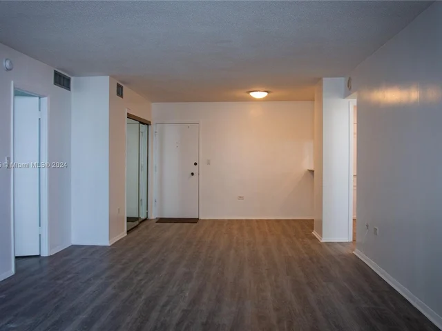 5555 Collins Ave # 7B, Miami Beach FL 33140