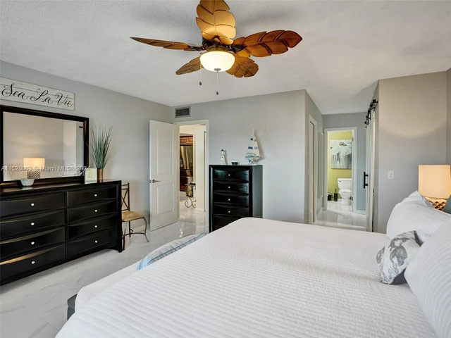 4751 NW 21st St # 610, Lauderhill FL 33313