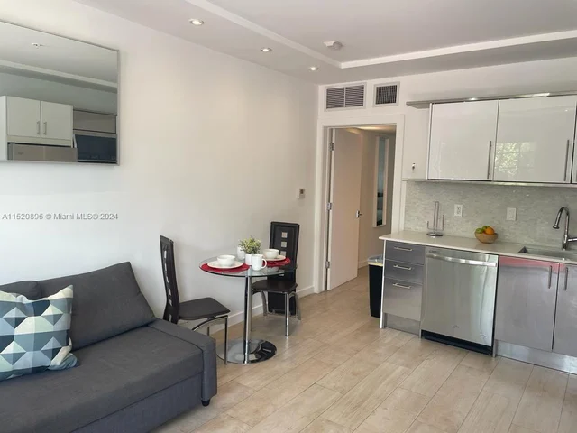 700 16th St # 107, Miami Beach FL 33139