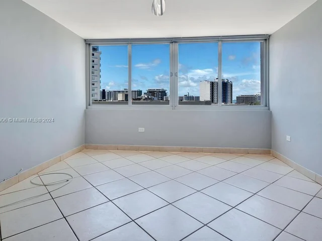 7135 Collins Ave # 615, Miami Beach FL 33141