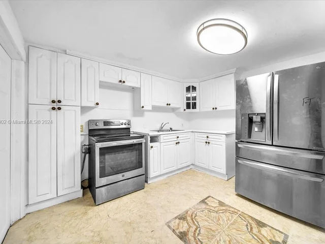 2130 NW 124th St, Miami FL 33167