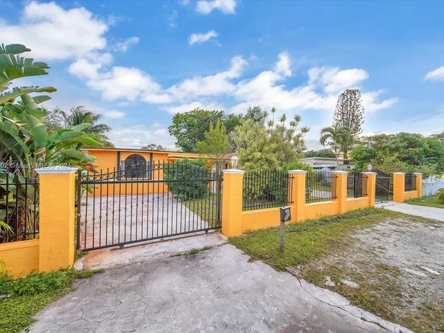 2130 NW 124th St, Miami FL 33167