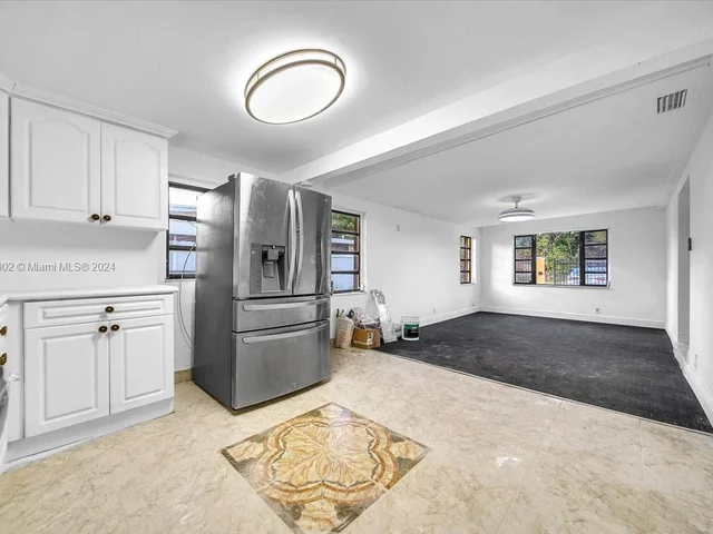 2130 NW 124th St, Miami FL 33167