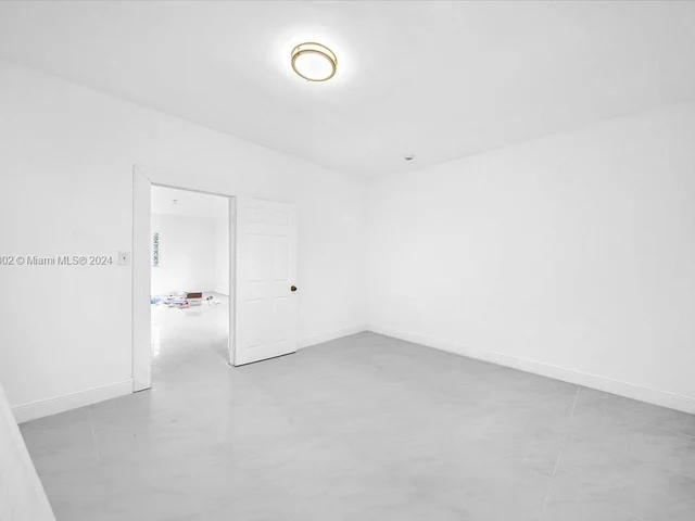 2130 NW 124th St, Miami FL 33167