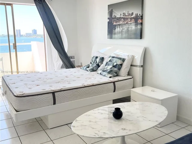 7904 West Dr # 914, North Bay Village FL 33141