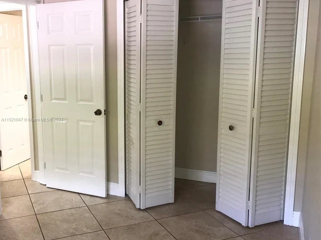 5080 SW 64th Ave # 103, Davie FL 33314