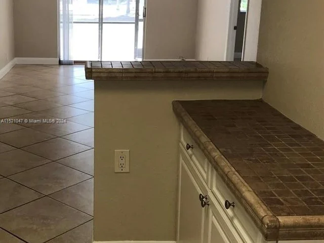 5080 SW 64th Ave # 103, Davie FL 33314