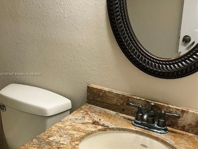 5080 SW 64th Ave # 103, Davie FL 33314